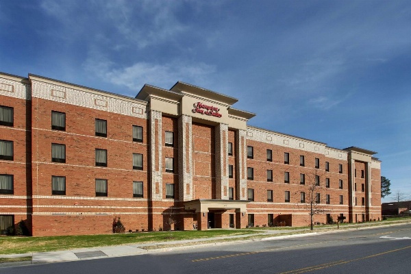 Hampton Inn & Suites By Hilton Knightdale Raleigh image 1