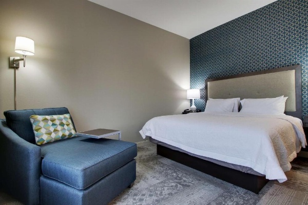 Hampton Inn & Suites By Hilton Knightdale Raleigh image 28